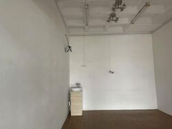 305 WOODLANDS STREET 31 (D25), Shop House #545905381